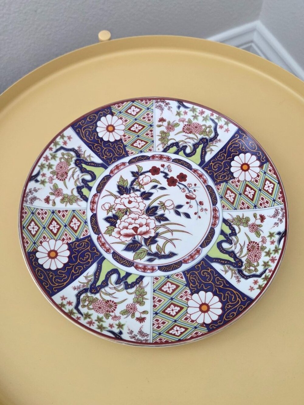 Vintage Japanese Imari Ware Porcelain Plate 10.25"
